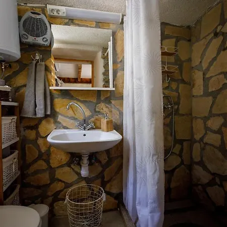 Mala Kuca Promina Seline Ferienhaus Oklaj
