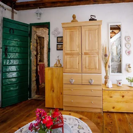 Ferienhaus Mala Kuca Promina Seline *